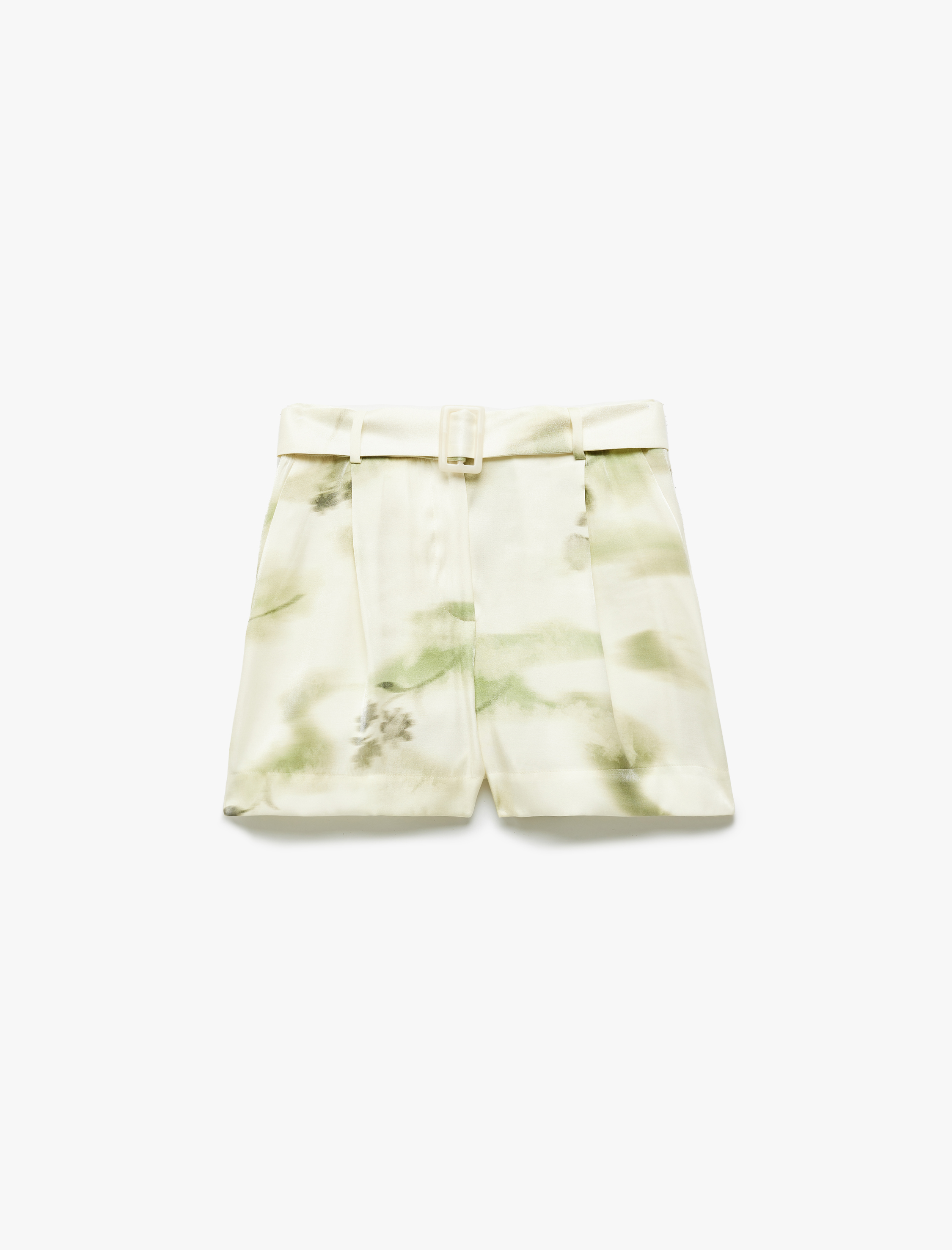   Normal Bel Cepli Kemerli Batik Desenli Saten Şort