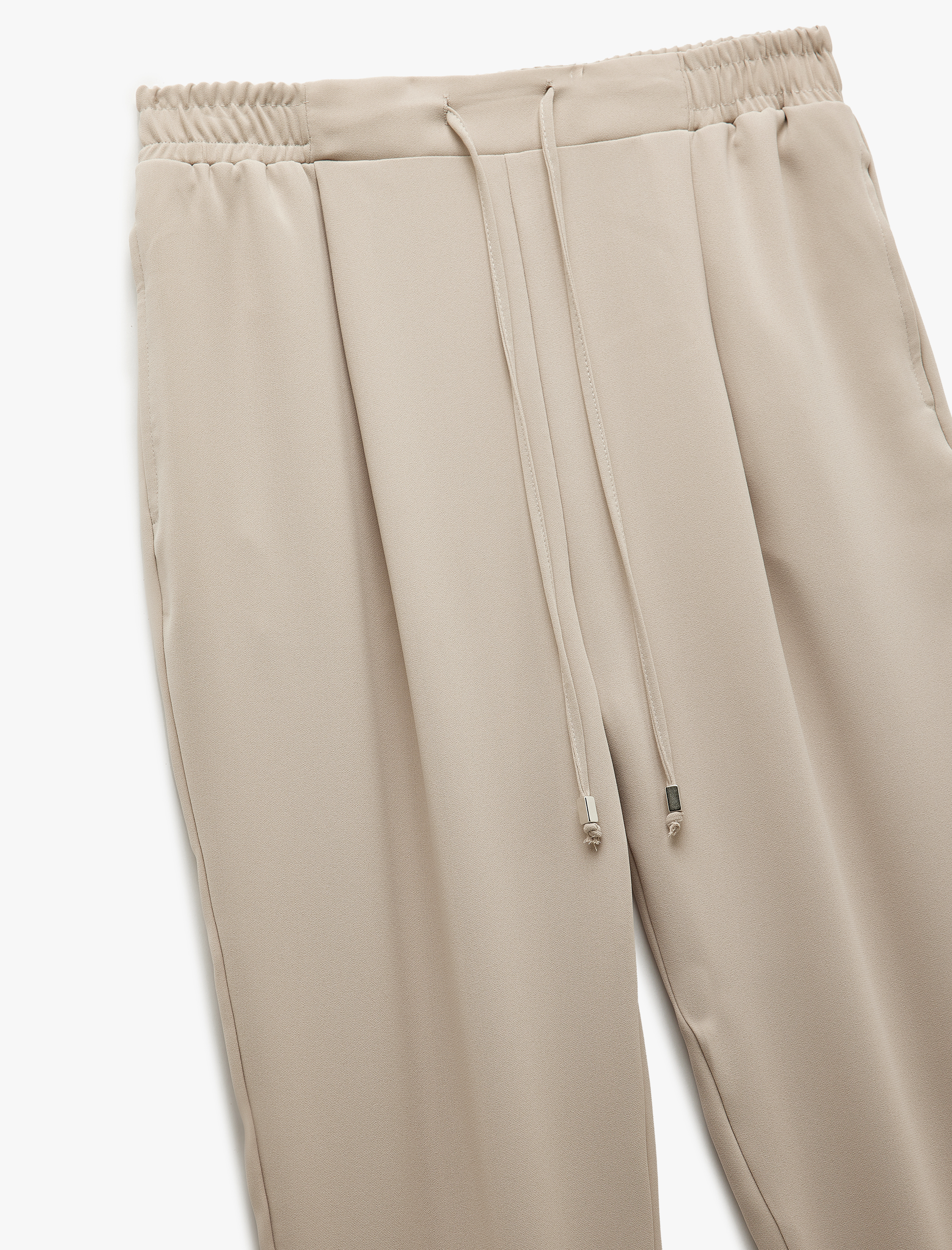   Cepli Pile Detaylı Havuç Kesim Krep Kumaş Pantolon