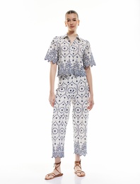 Pamuklu Astarlı Fistolu Yüksek Bel Düz Kısa Paça Brodeli Pantolon