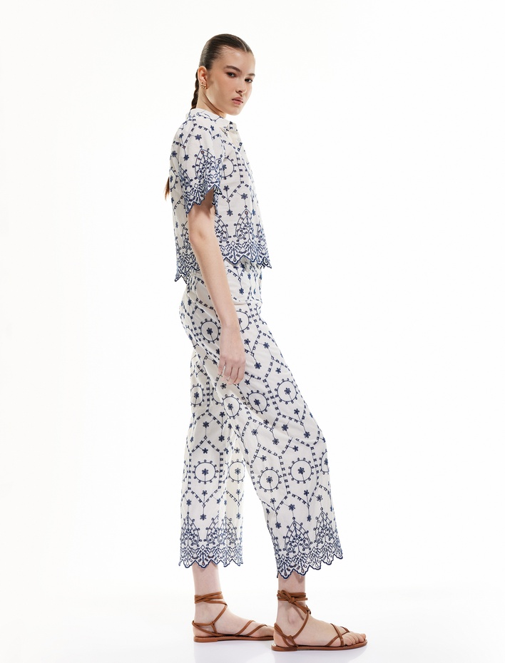  Pamuklu Astarlı Fistolu Yüksek Bel Düz Kısa Paça Brodeli Pantolon