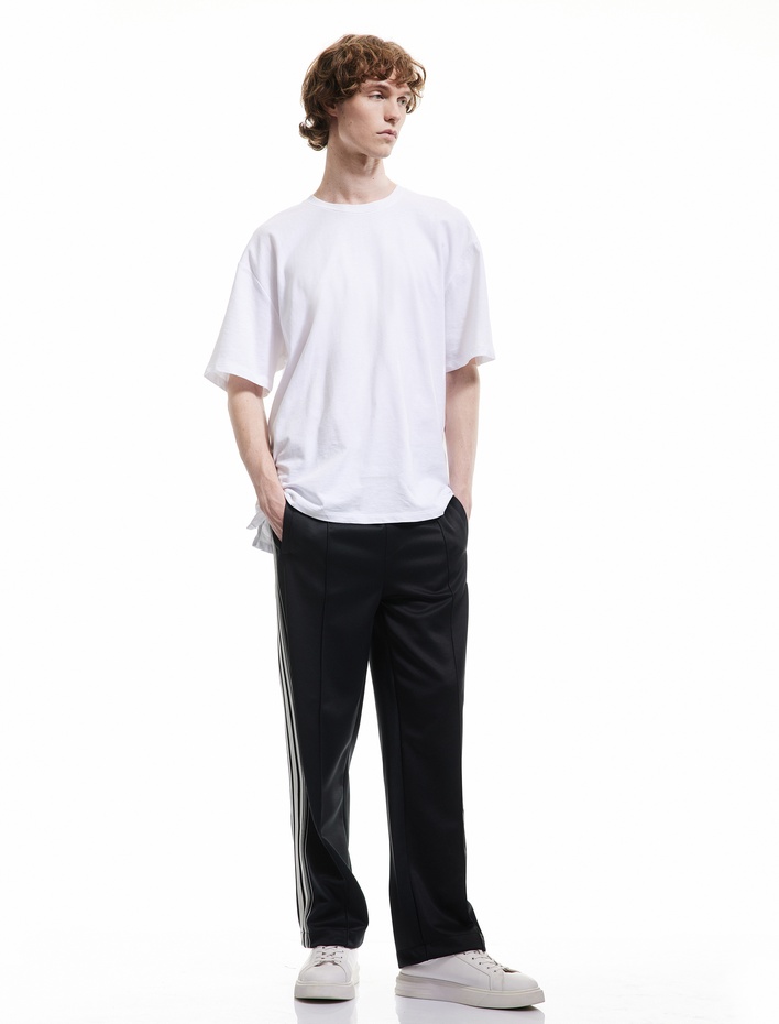  Şerit Detaylı Cepli Beli Lastikli Bol Kalıp Eşofman Altı