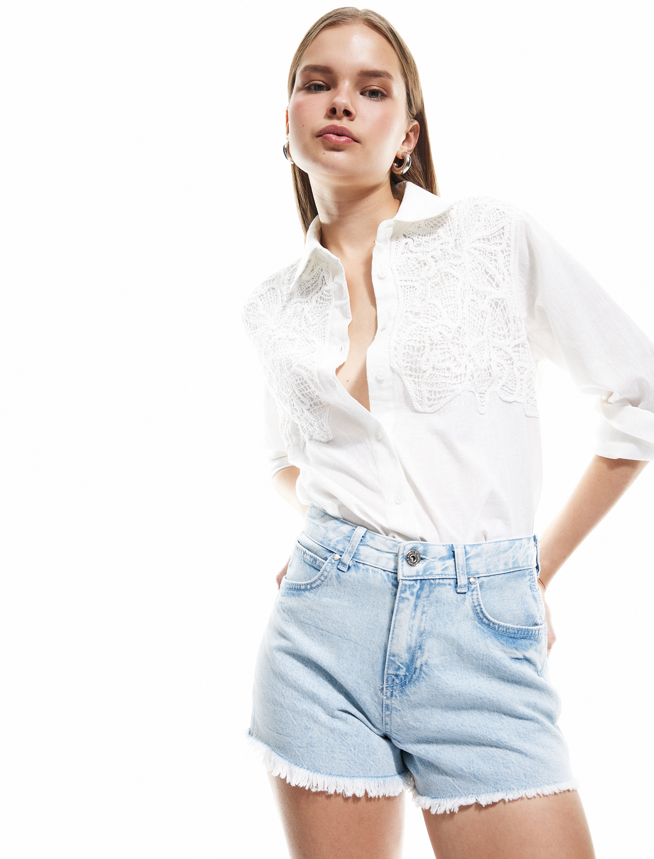   Dantel Detaylı Düğmeli Klasik Yaka Uzun Kollu Keten Karışımlı Gömlek