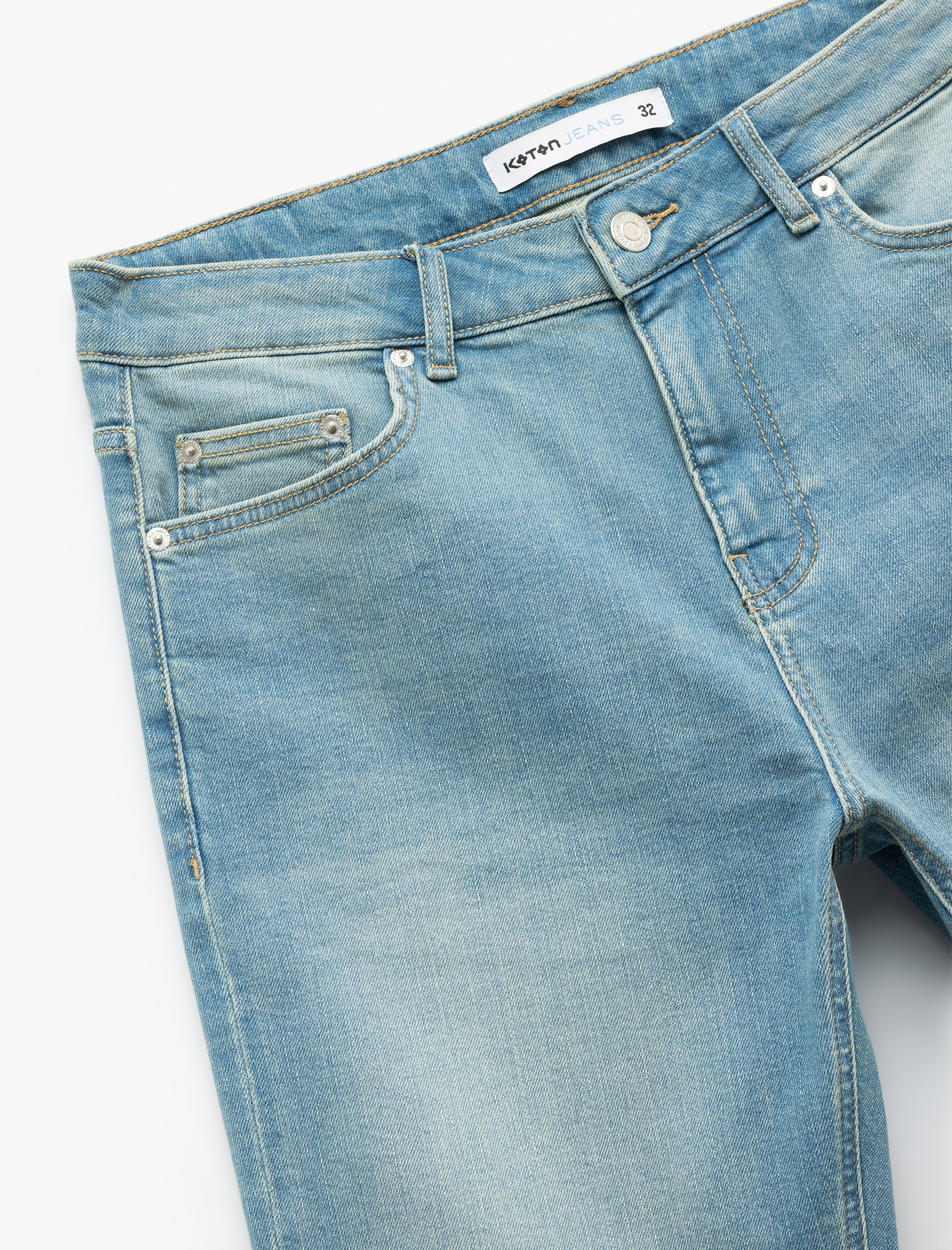   Katlamalı Paça Bermuda Slim Fit Denim Şort