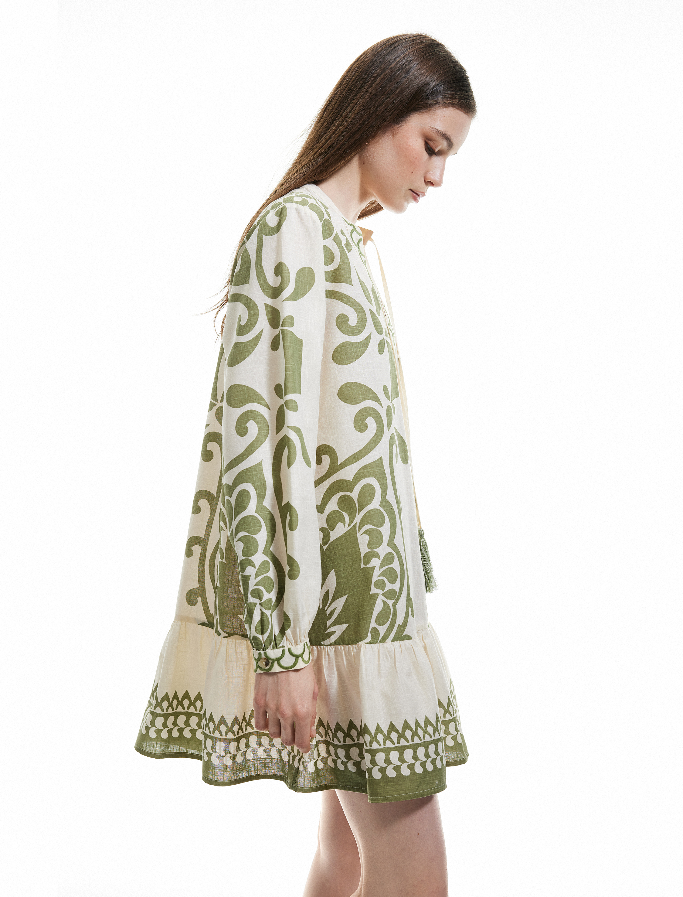   Viskon Kumaş Bağlamalı Yaka Nakışlı Etnik Desenli Plaj Elbisesi