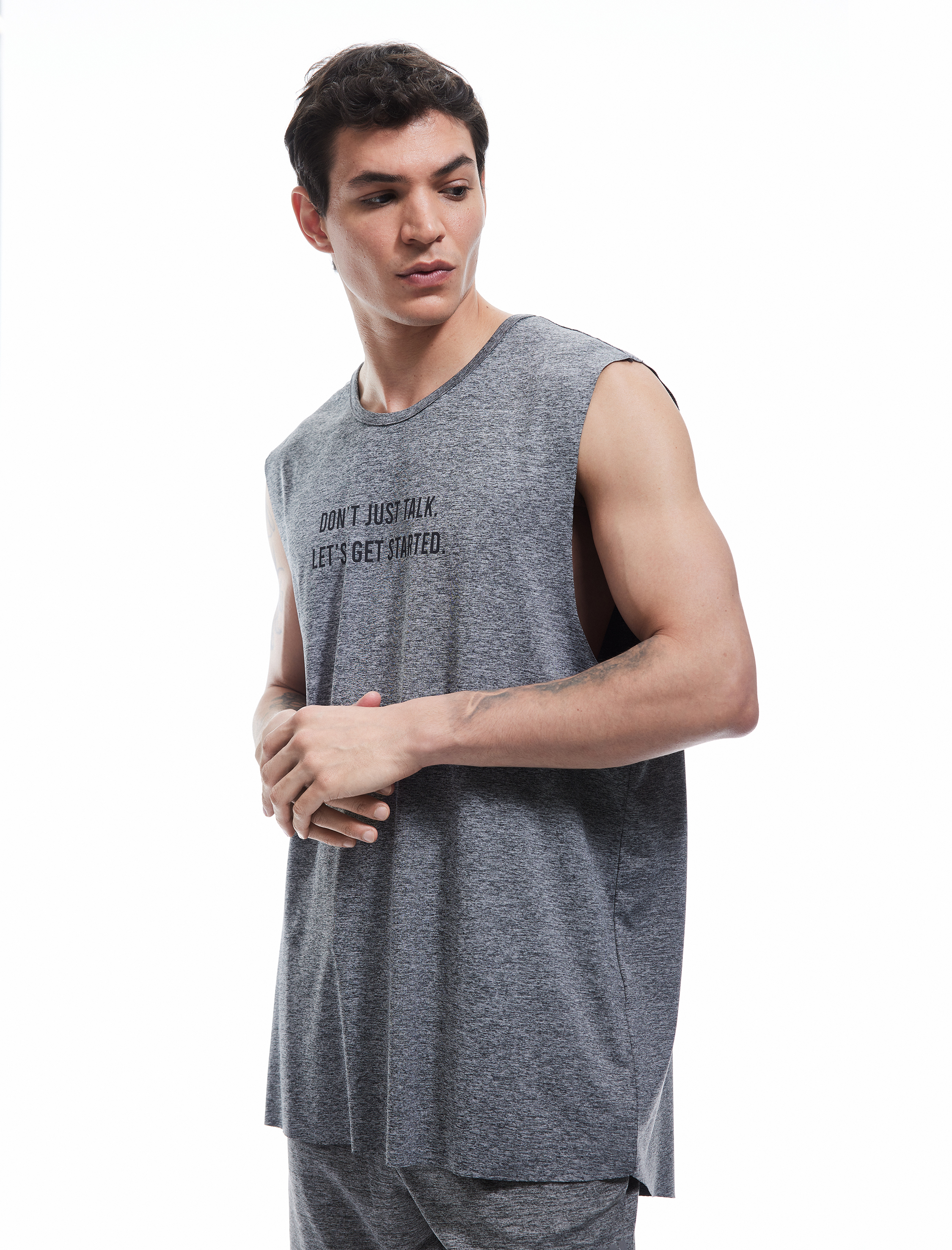   Bisiklet Yaka Baskılı Oversize Kolsuz Sporcu Atleti