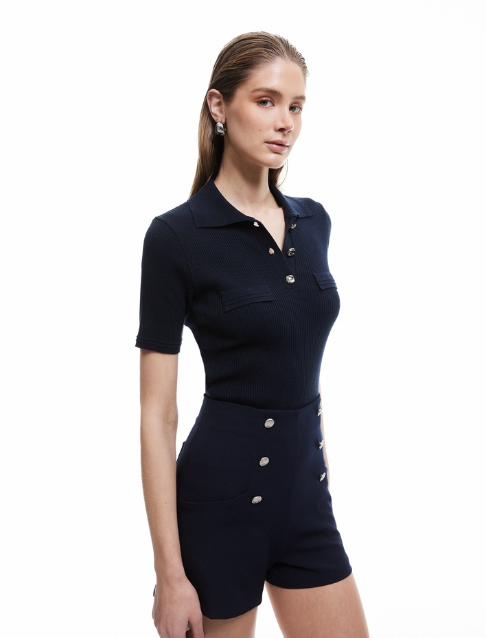  Regular Fit Düğme Detaylı Mini Şort