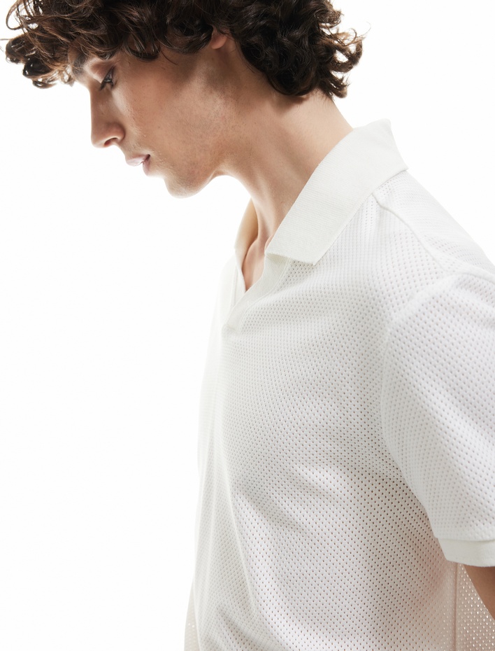  Dokulu Regular Fit Kısa Kollu V Yaka Polo Tişört