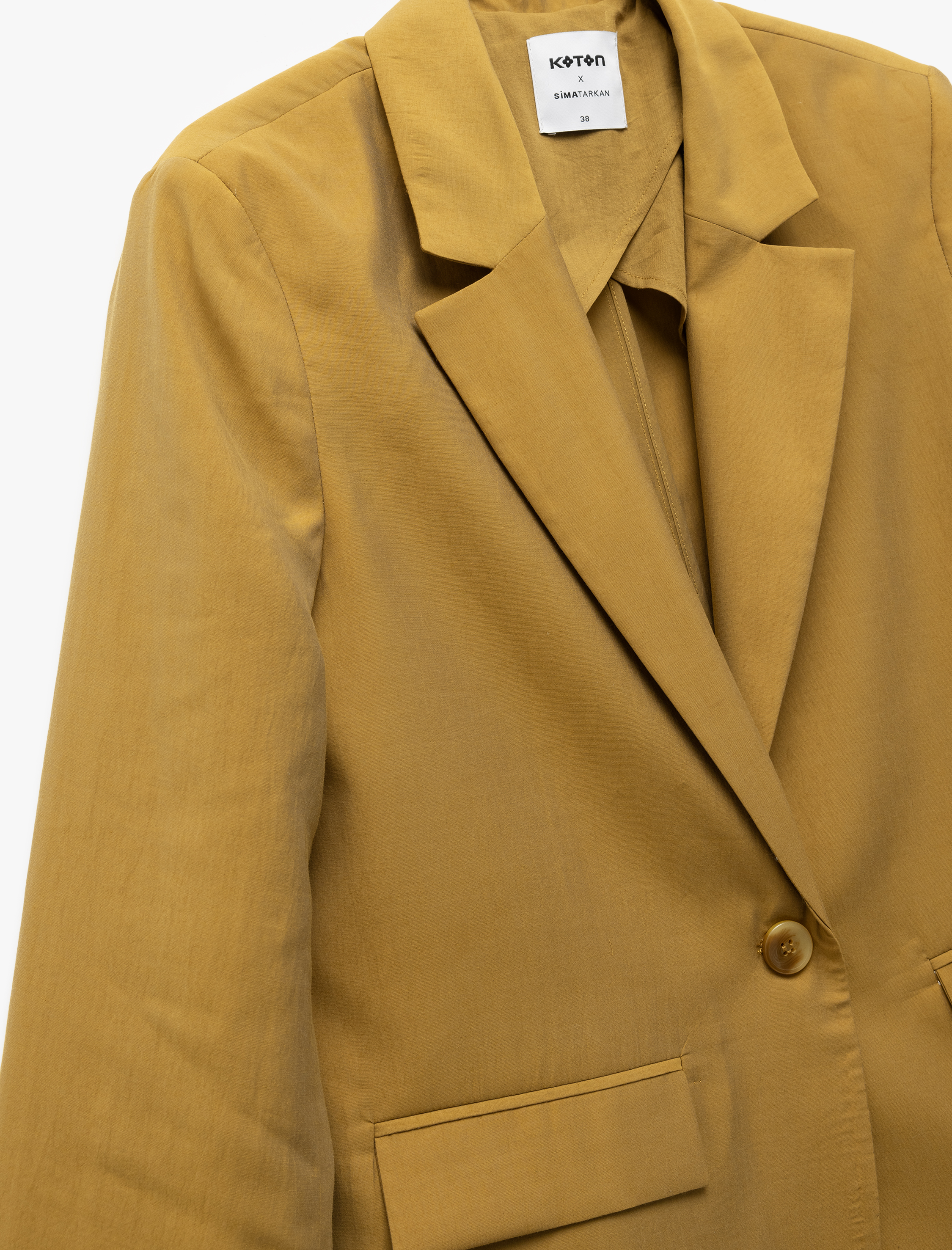   Uzun Kollu Kapaklı Cep Detaylı Kruvaze Blazer Ceket