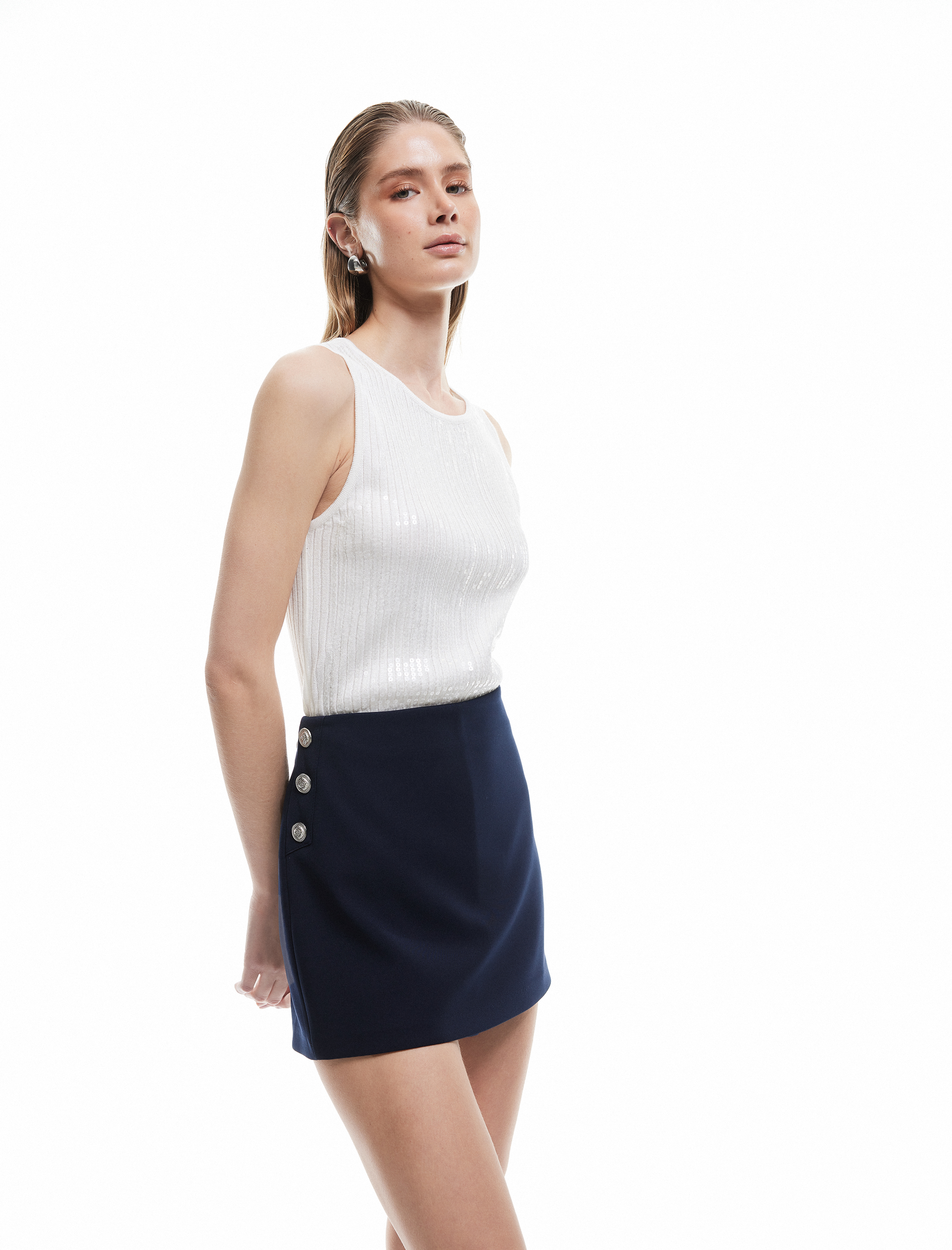   Koton X Sima Tarkan - Regular Fit Düğme Detaylı Mini Şort Etek