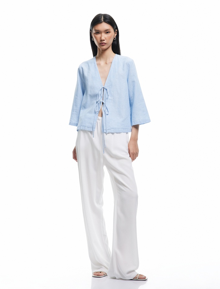  Bol Kalıp 3/4 Kol V Yaka Önden Bağlama Detaylı Keten Bluz