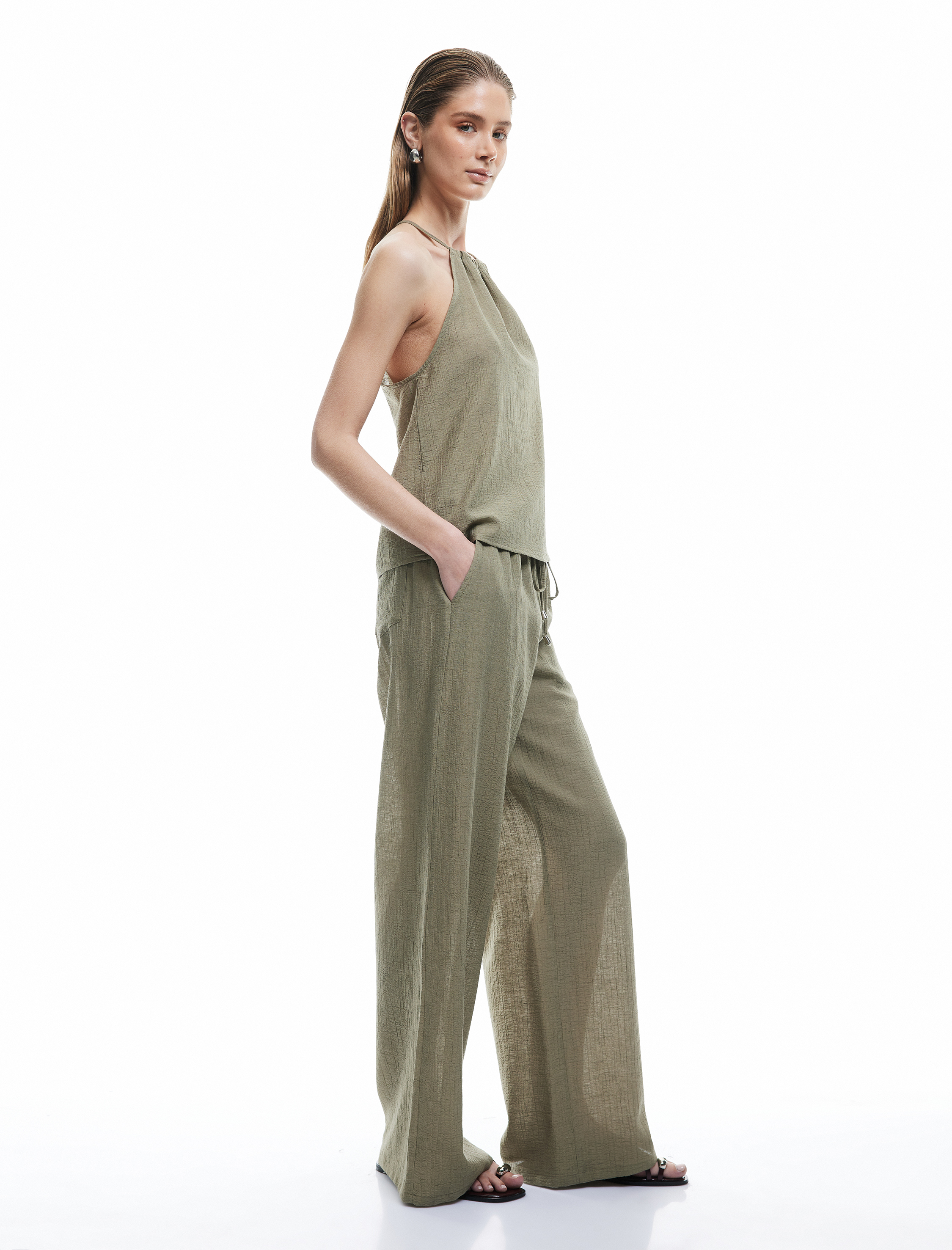   Dökümlü Keten Karışımlı Bol Paça Müslin Pantolon