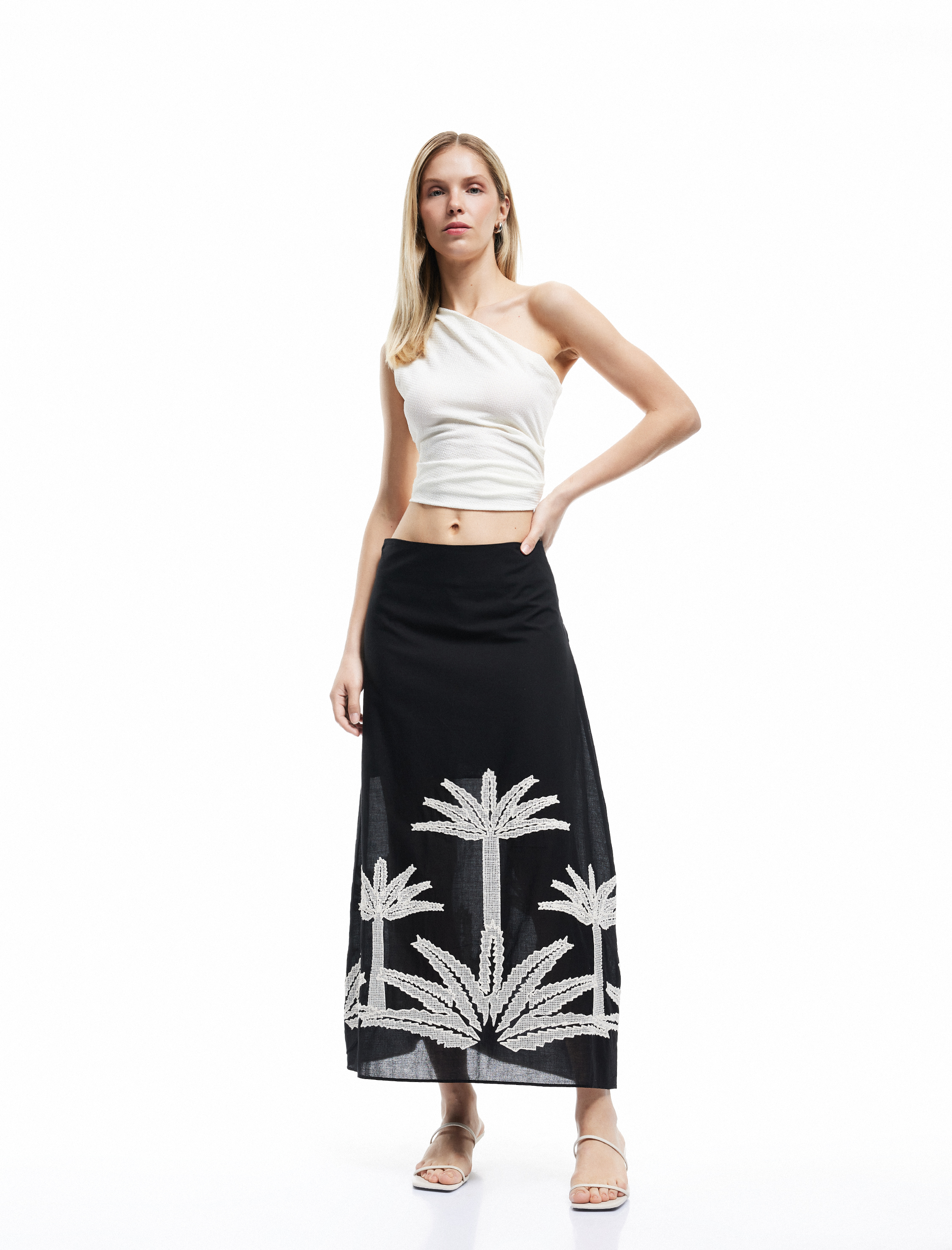   Pamuklu Nakış Detaylı Palmiye Desenli A Kesim Midi Etek