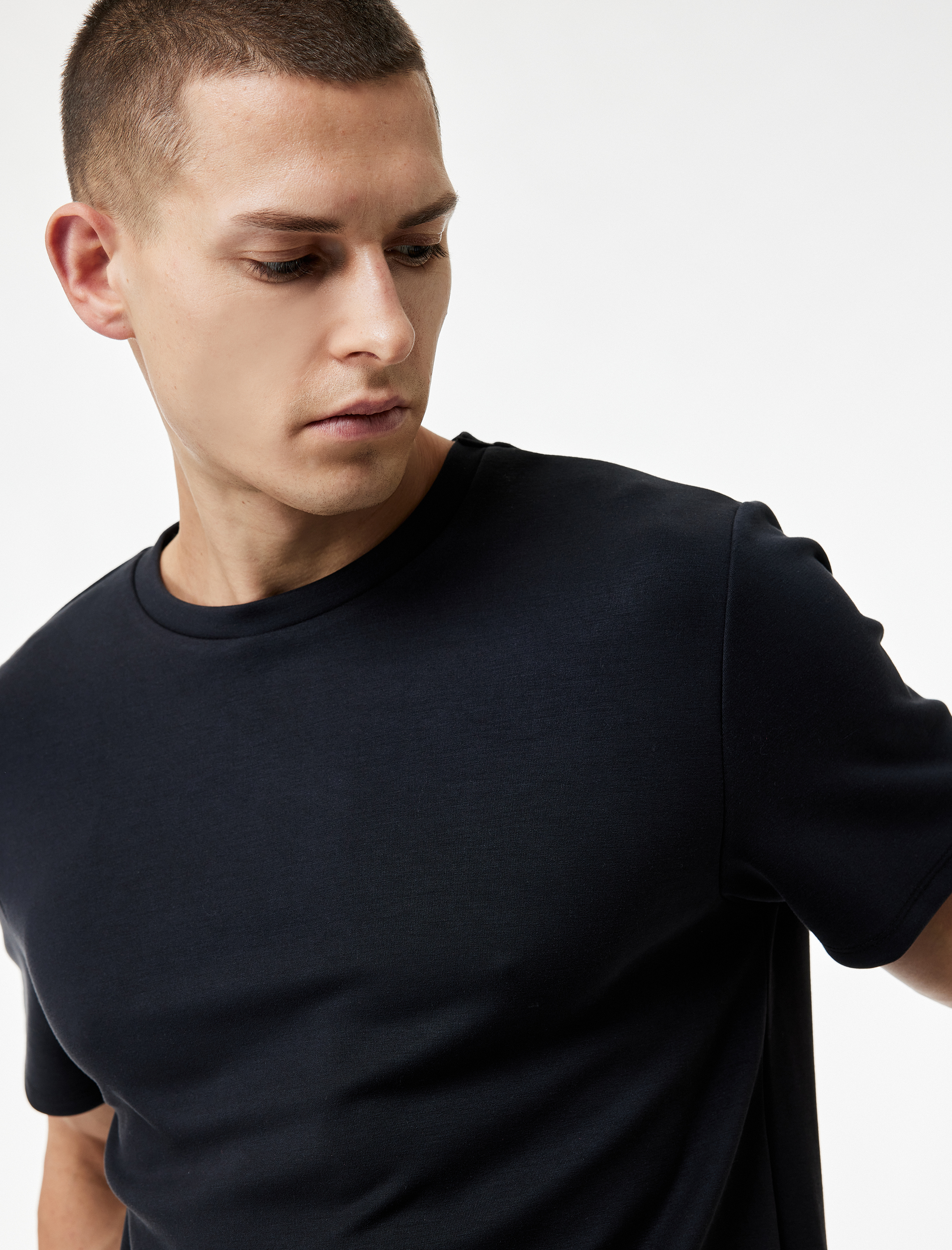   Regular Fit Modal Karışımlı Kısa Kollu Bisiklet Yaka Spor Tişört