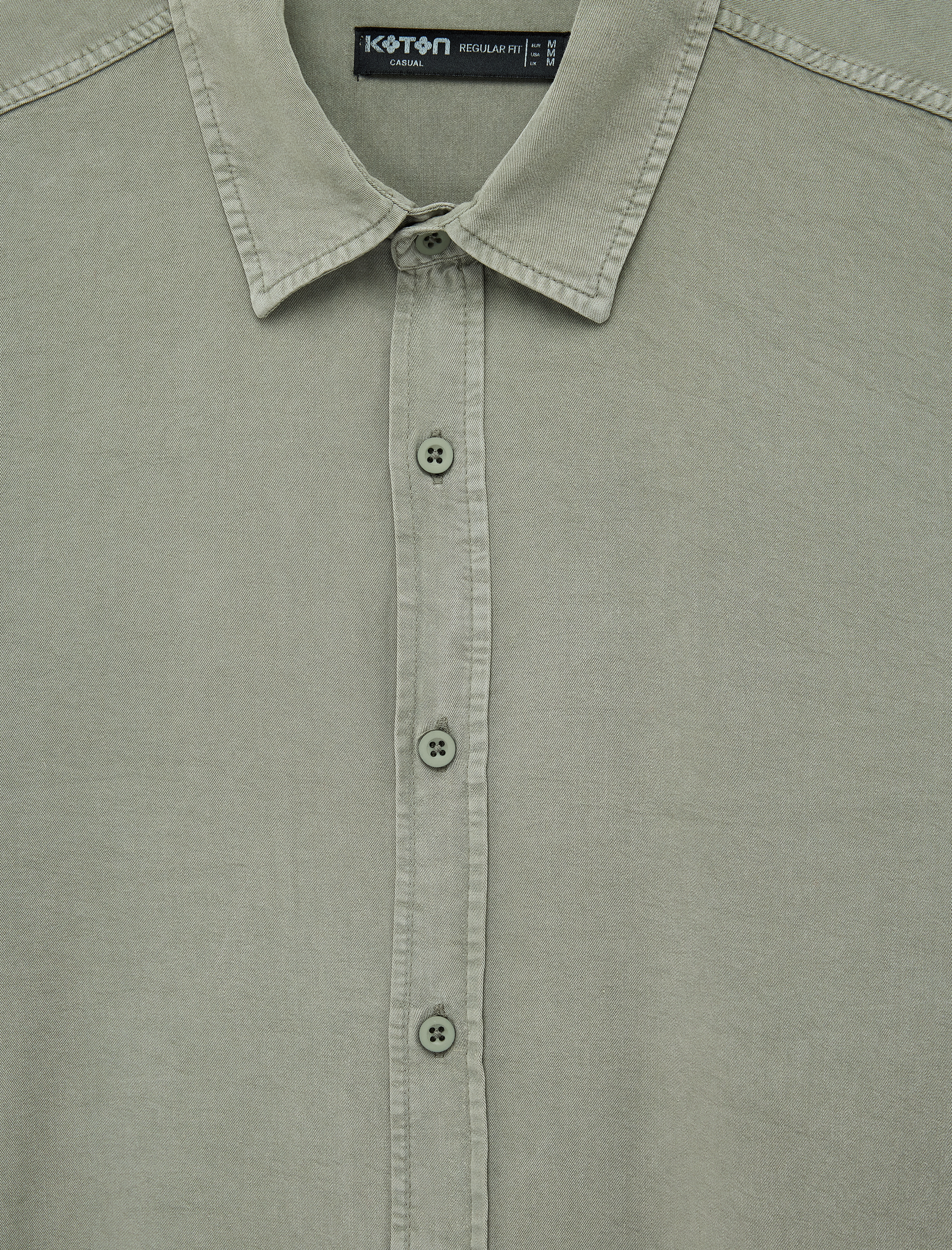   Regular Fit Düğmeli Uzun Kollu Klasik Yaka Gömlek