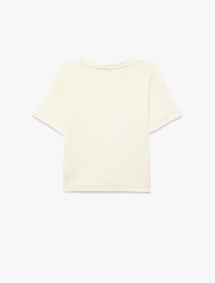 Erkek Çocuk Etiket Detaylı Bisiklet Yaka Kısa Kollu Tişört