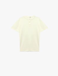 Kısa Kollu Düğmeli Hakim Yaka Tişört