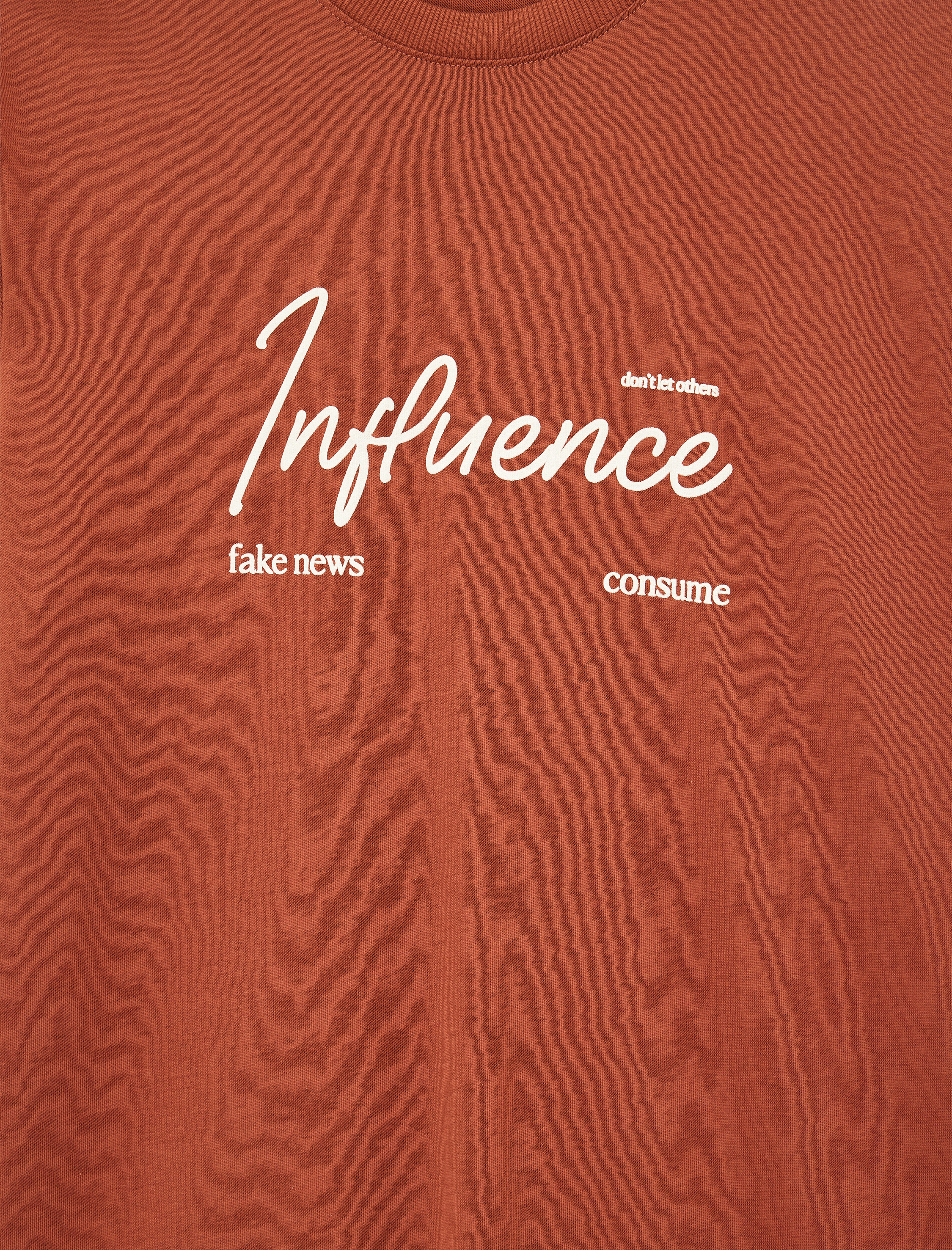   Regular Fit Kısa Kollu Bisiklet Yaka Pamuklu Baskılı Tişört