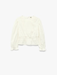 Uzun Kollu Kare Yaka Viskon Karışımlı Fırfırlı Bluz