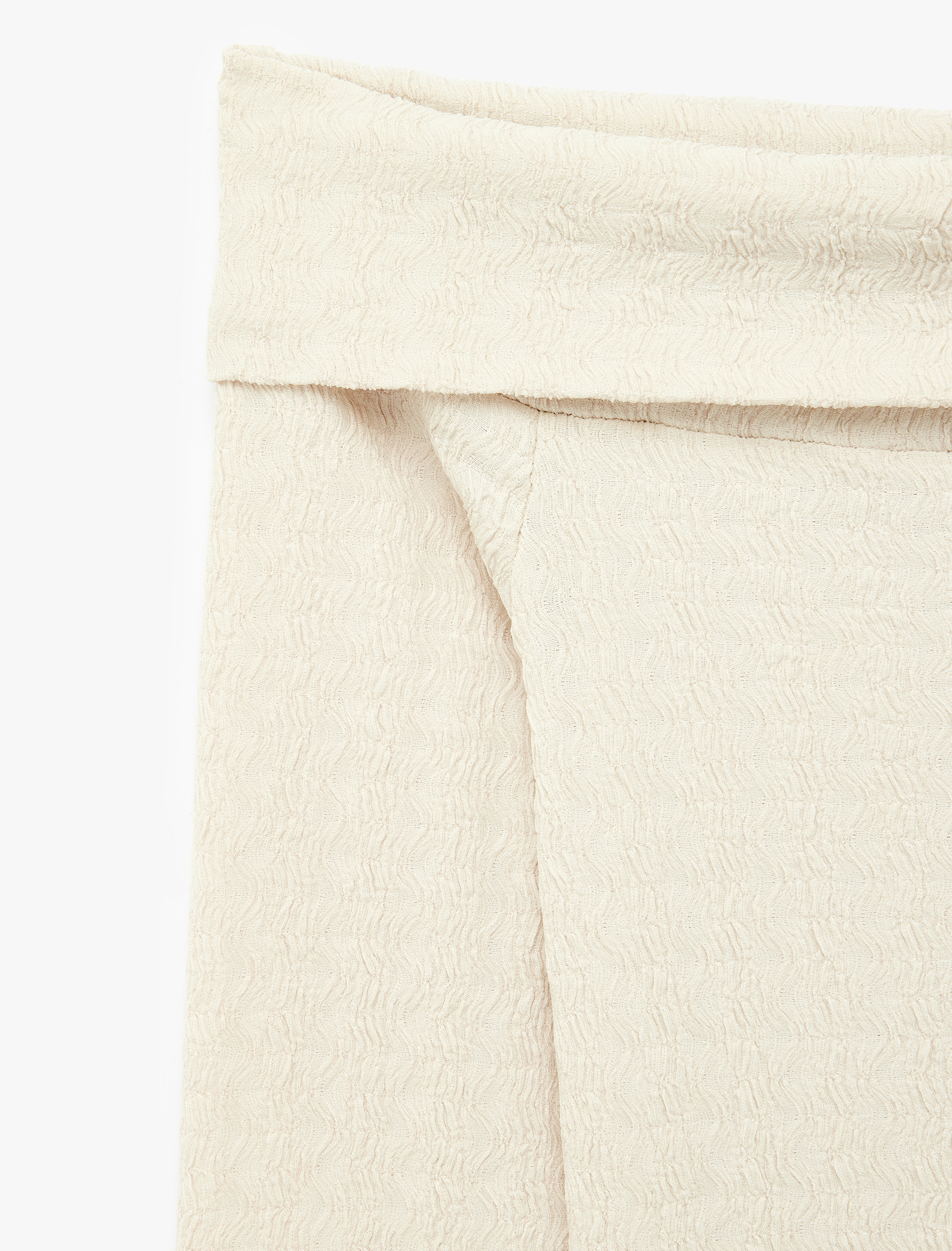   Slim Fit Bürümcük Kumaş Uzun Kollu Omzu Açık Tişört