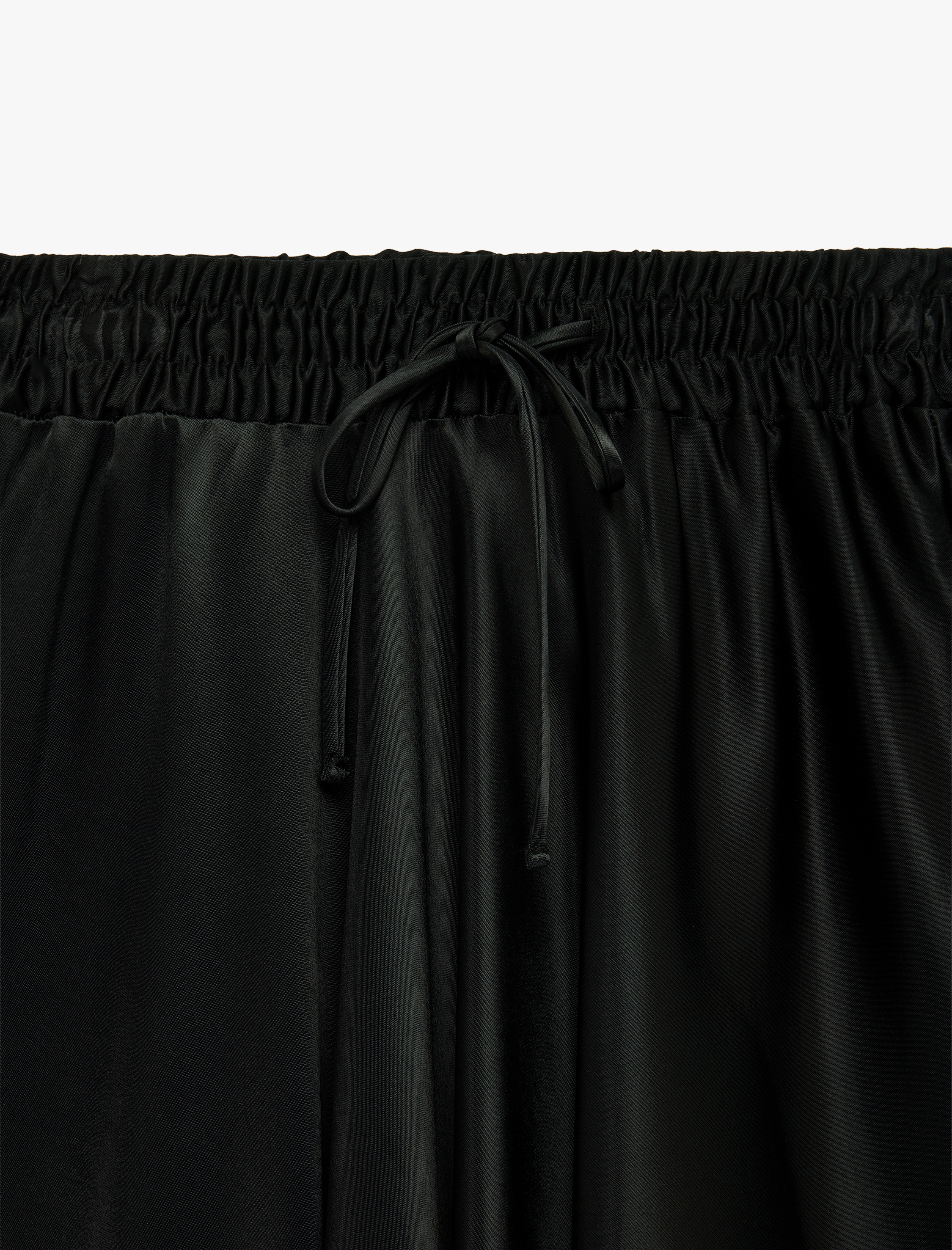   Beli Bağcıklı Kloş Midi Saten Etek