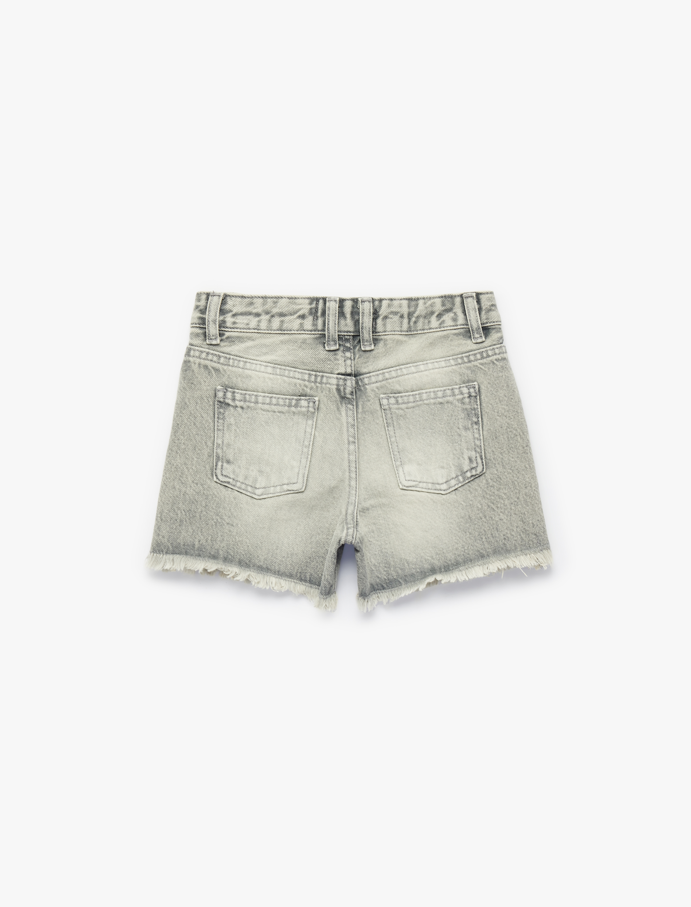  Kız Çocuk Cepli Bol Kesim Püsküllü Paça Pamuklu Denim Şort