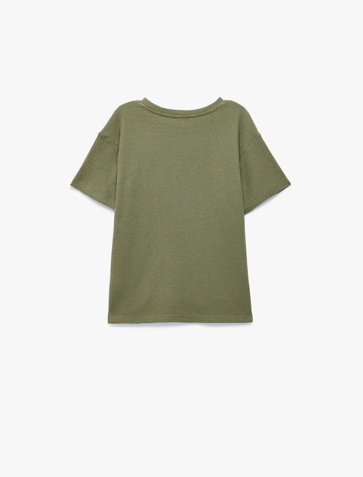 Erkek Çocuk Etiket Detaylı Bisiklet Yaka Kısa Kollu Tişört