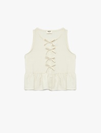 Bisiklet Yaka Bol Kalıp Düğmeli Fırfırlı Fiyonklu Viskon Kolsuz Bluz