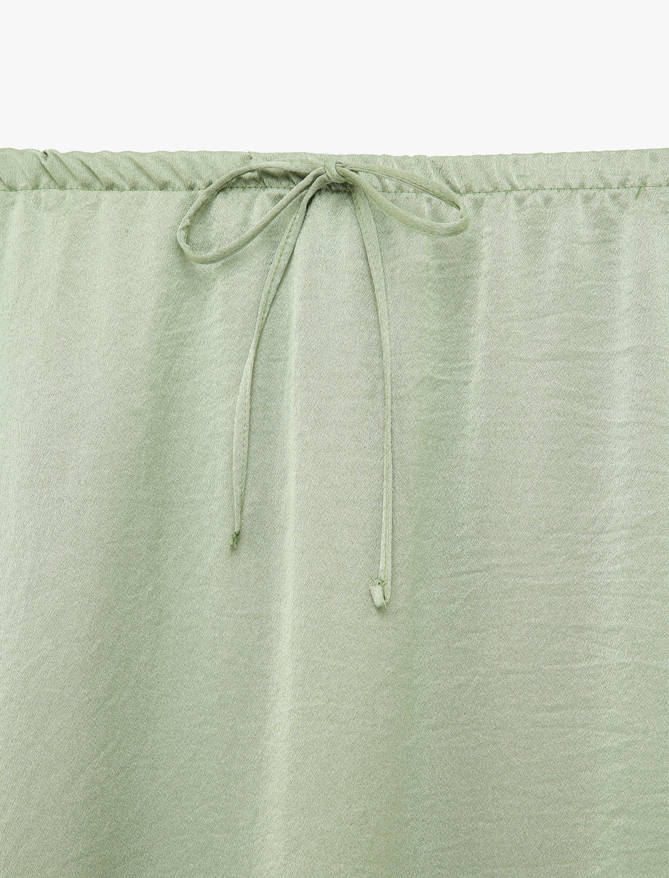   Beli Bağlamalı Dokulu Saten Midi Etek