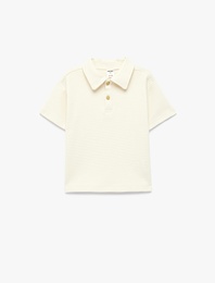 Pamuklu Dokulu Düğmeli Kısa Kollu Polo Yaka Tişört