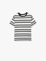 Kısa Kollu Bisiklet Yaka Çizgili Oversize Tişört