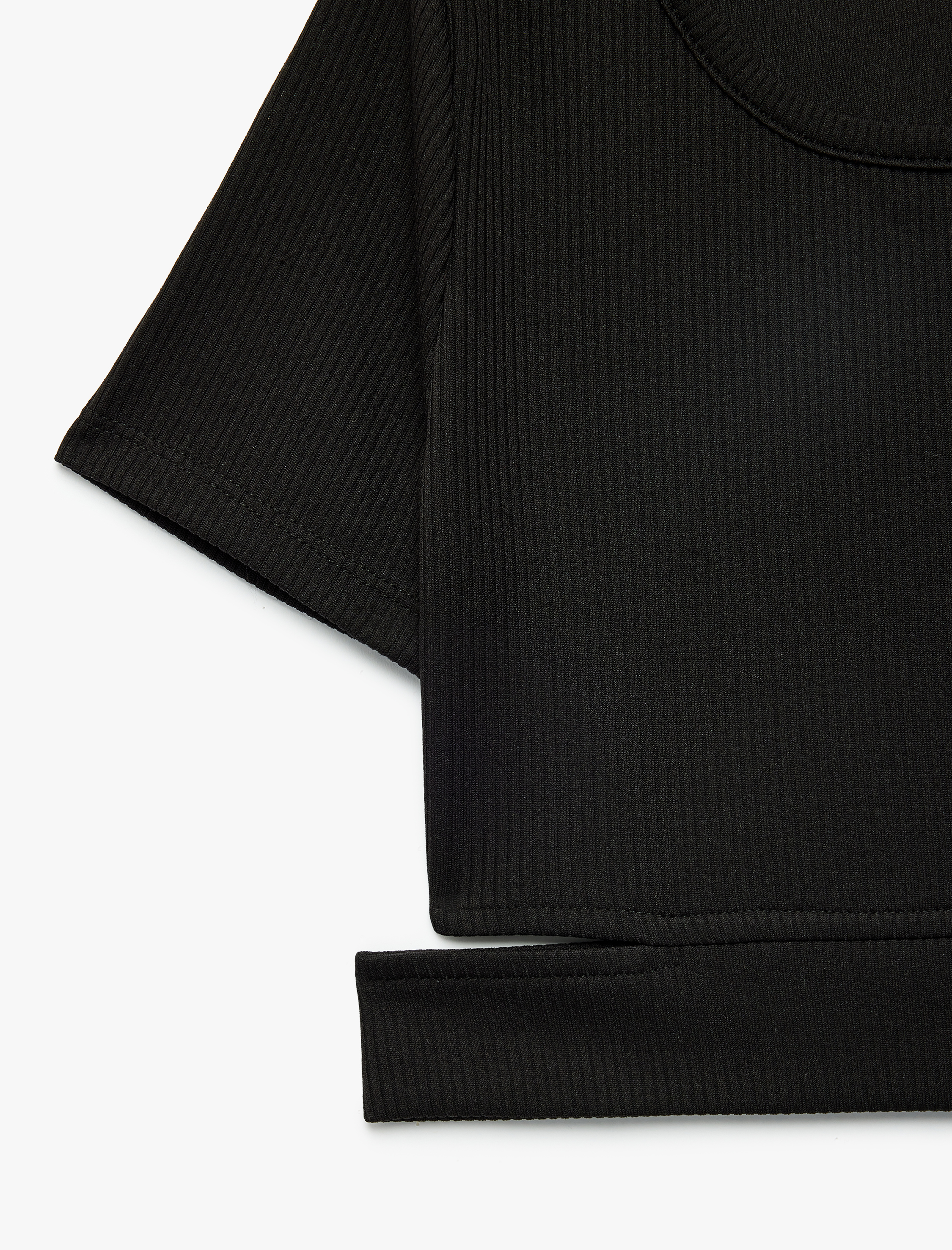  Kız Çocuk Pencere Detaylı Kısa Kollu Bisiklet Yaka Crop Tişört