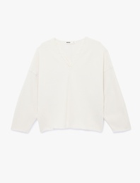 Uzun Kollu Dantel Detaylı V Yaka Sweatshirt
