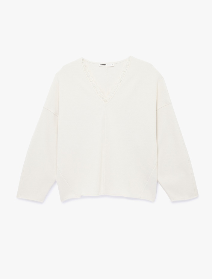  Uzun Kollu Dantel Detaylı V Yaka Sweatshirt