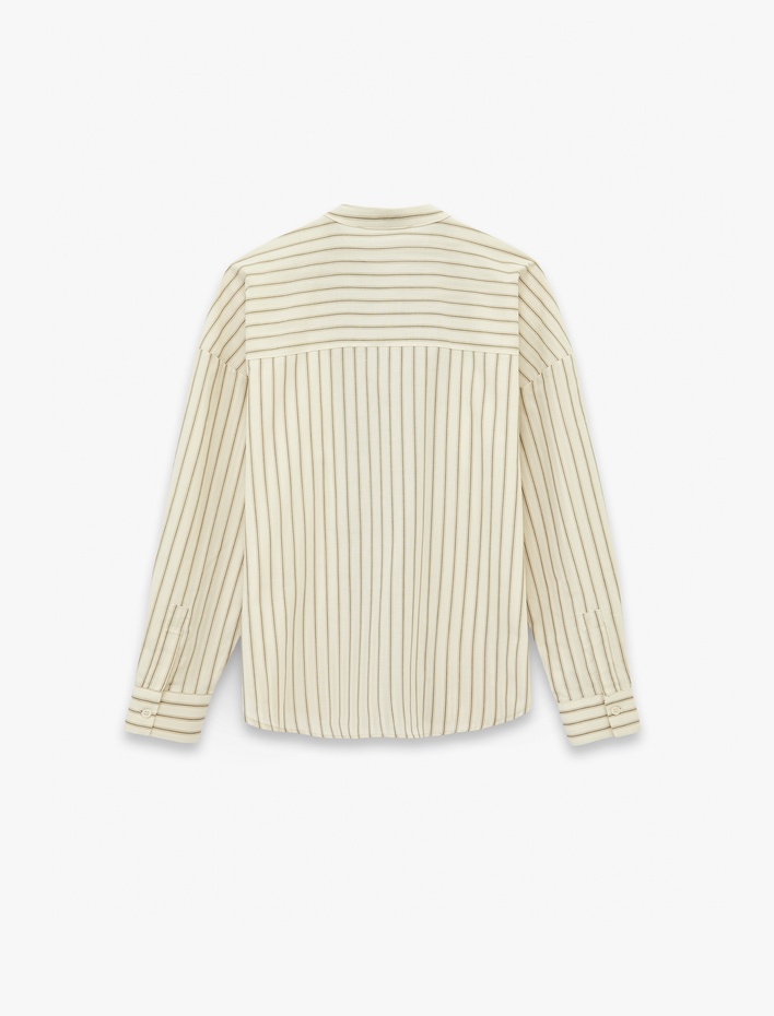  Pamuklu Uzun Kollu Düğme Detaylı Oversize Çizgili Kruvaze Yaka Gömlek