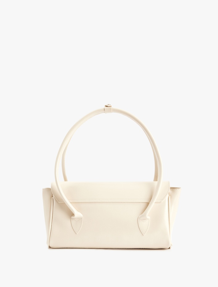 Kadın Suni Deri Kapaklı Metal Aksesuarlı Omuz Çantası