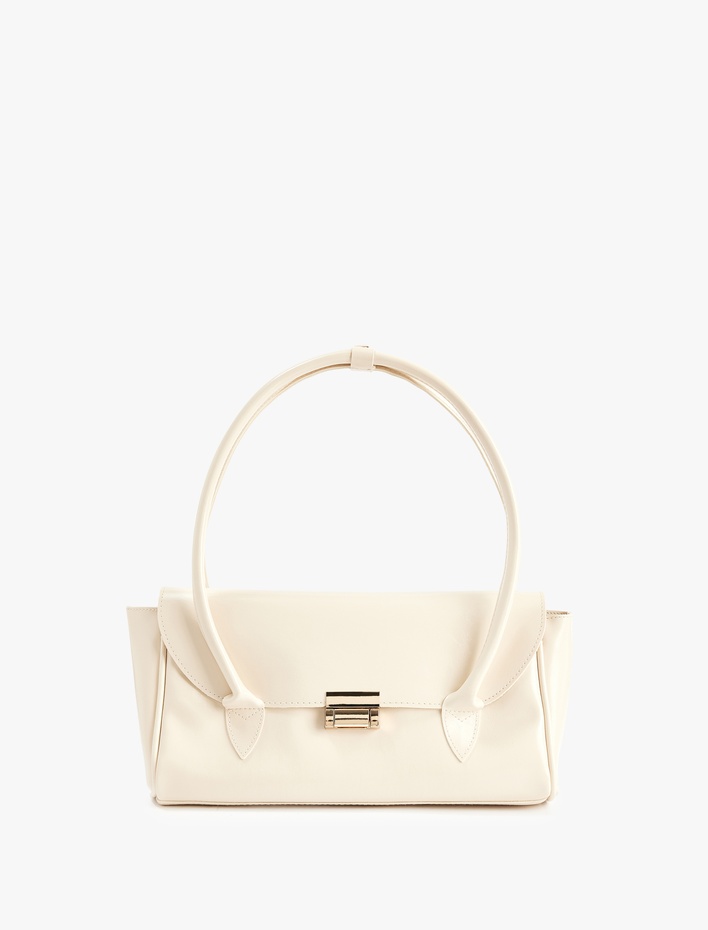 Kadın Suni Deri Kapaklı Metal Aksesuarlı Omuz Çantası