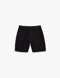 Regular Fit Pamuklu Fermuarlı Dikiş Detaylı Cepli Kısa Spor Şort
