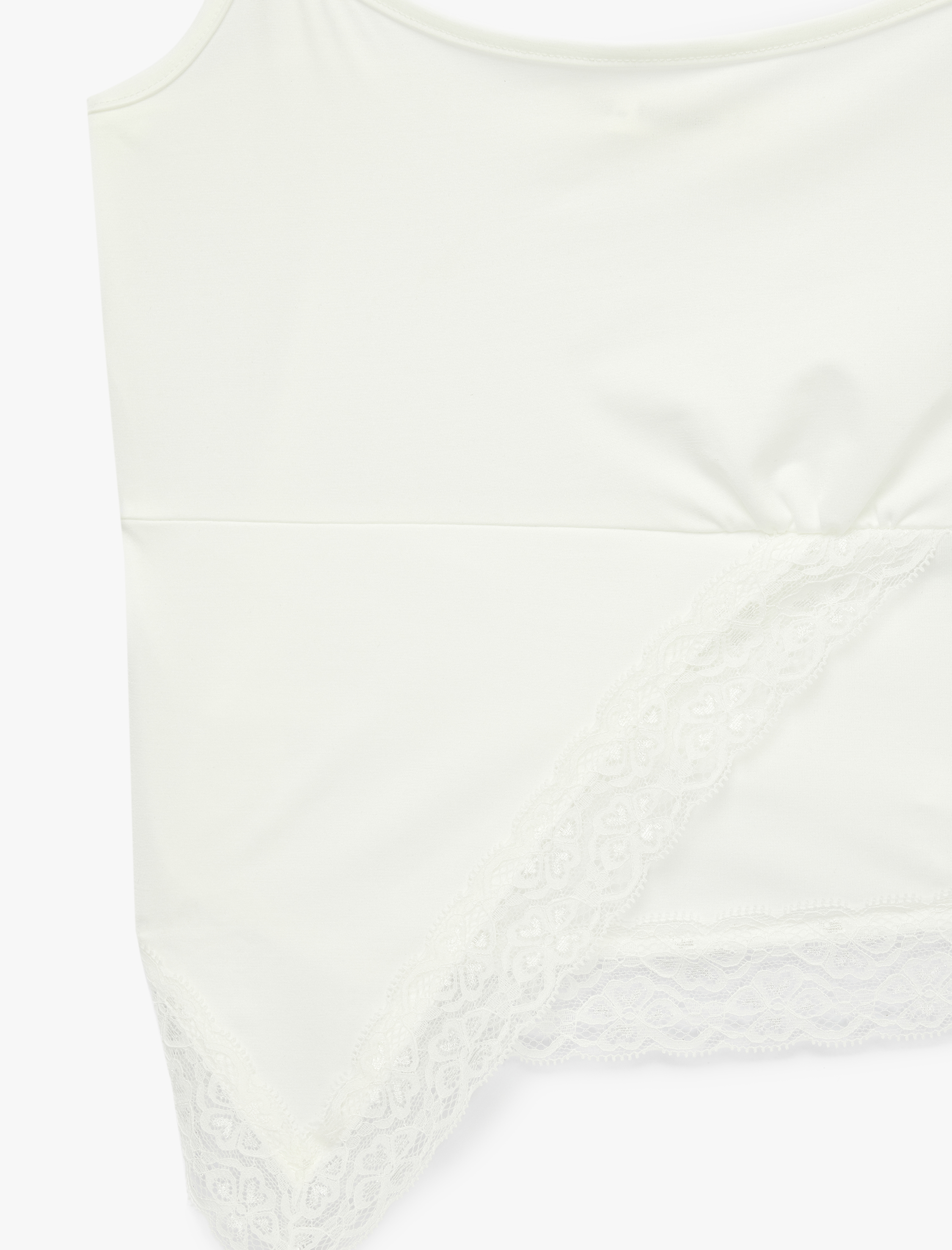   İp Askılı Dantel Detaylı Slim Fit Asimetrik Bluz