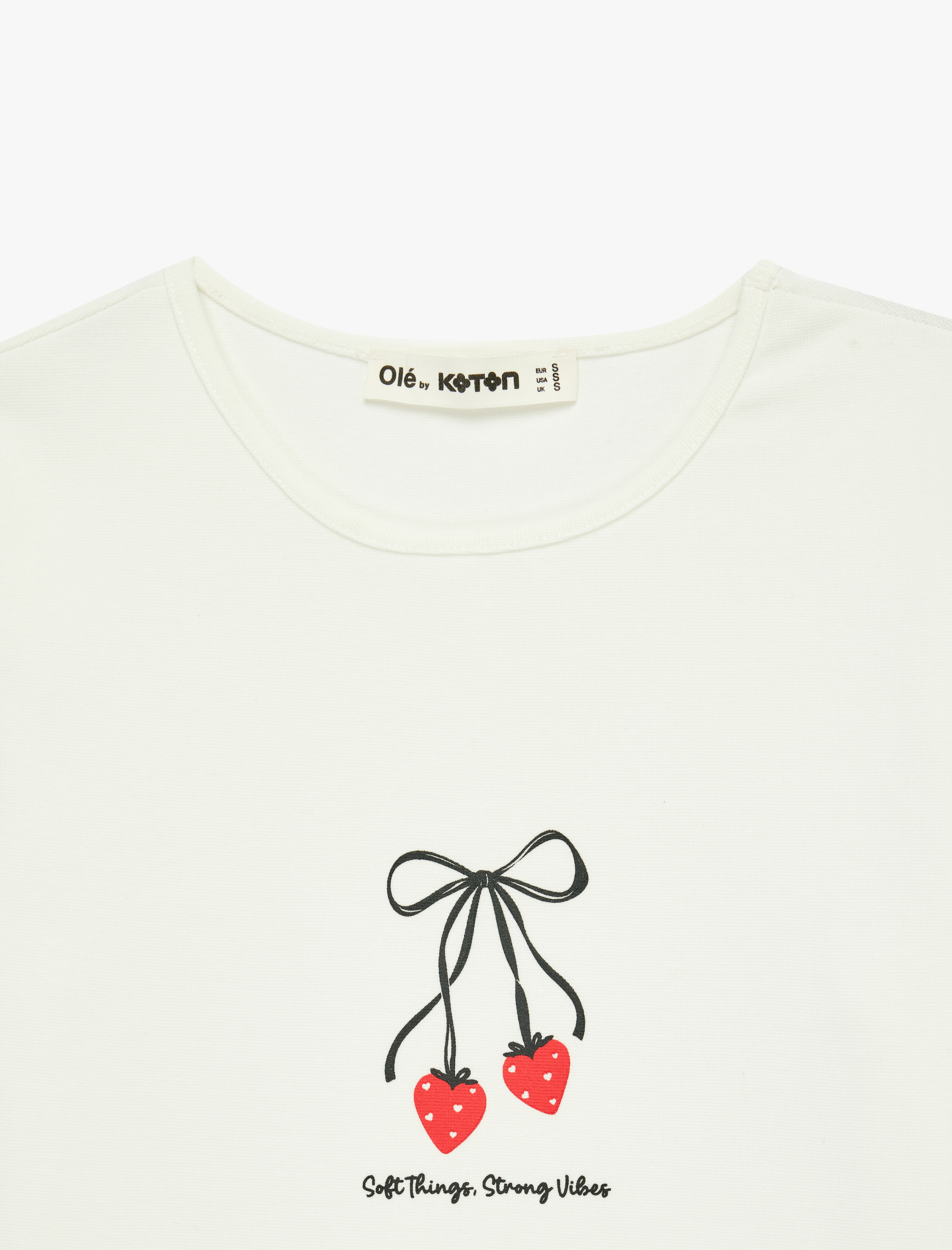   Slim Fit Kısa Kollu Bisiklet Yaka Pamuklu Fiyonklu Çilek Baskılı Tişört