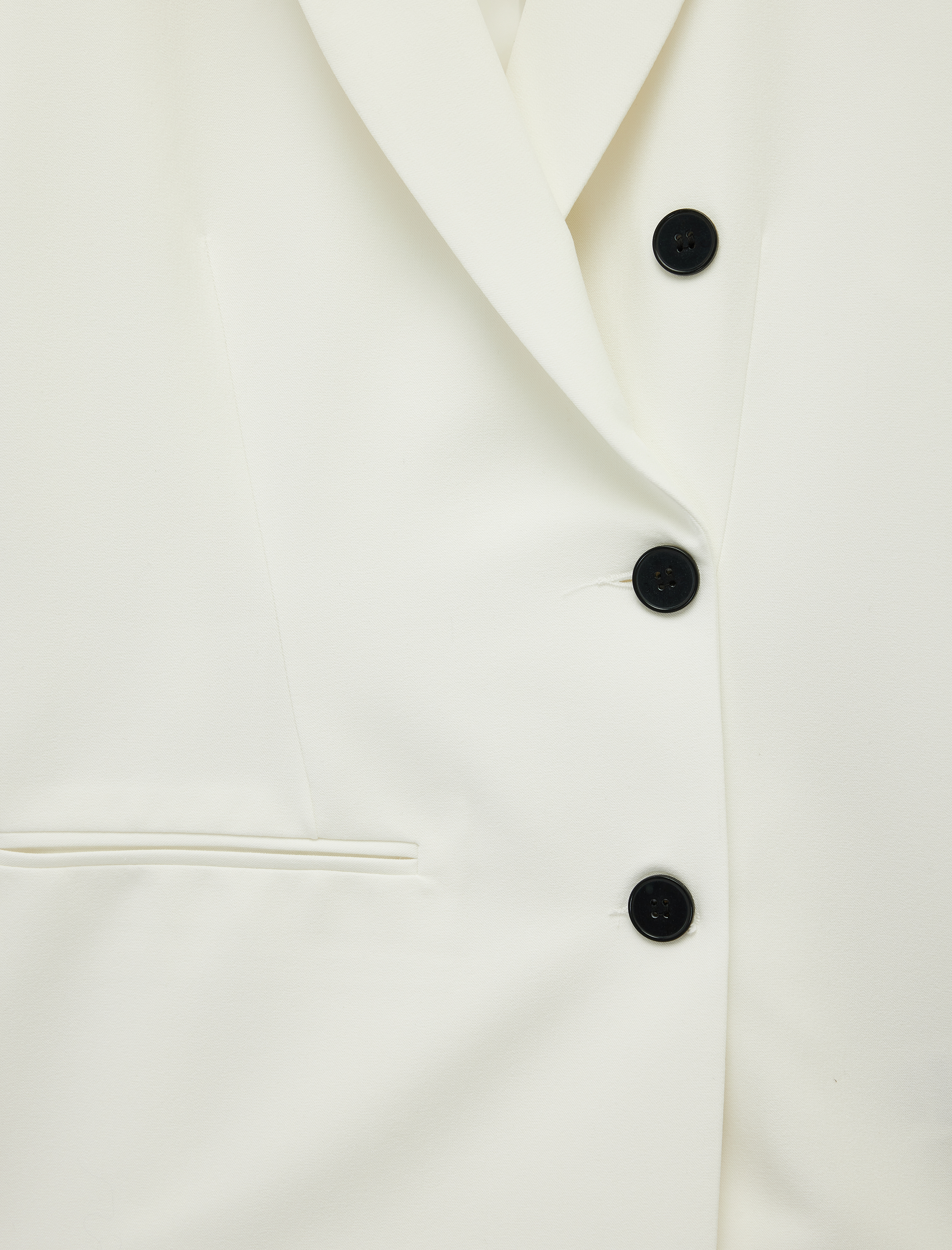   Düğmeli Cep Detaylı Uzun Kollu Kruvaze Yaka Blazer Ceket