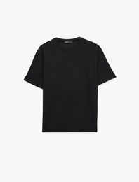 Bisiklet Yaka Kısa Kollu Pamuklu Rahat Kalıp Basic Tişört