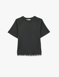 Modal Kumaş Slim Fit Kısa Kollu Bisiklet Yaka Dantel Detaylı Tişört