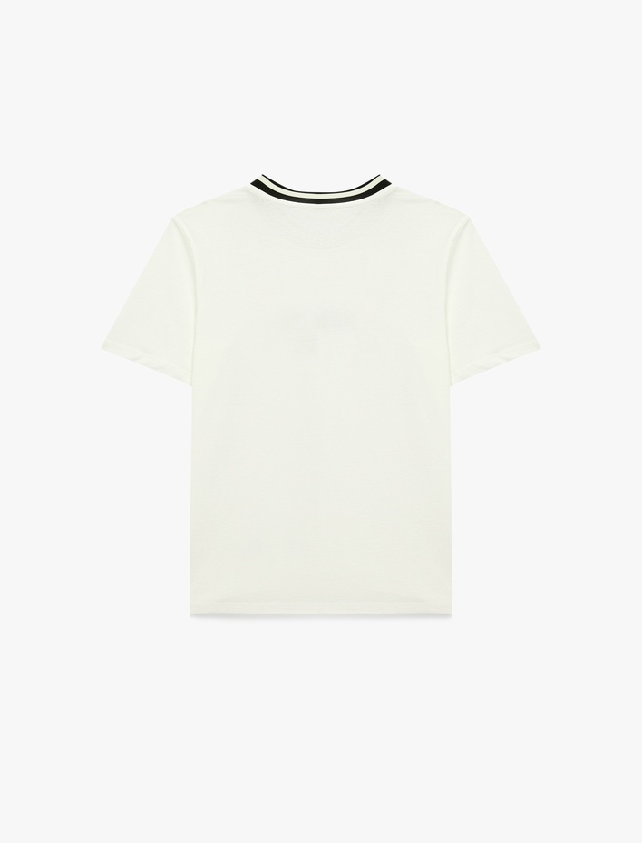  Rahat Kalıp Biyeli Kısa Kollu Bisiklet Yaka Pamuklu Kolej Baskılı Tişört