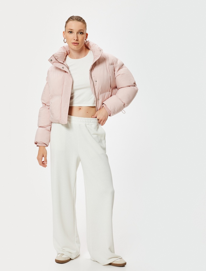  Kısa Şişme Mont Dik Yaka Fermuarlı Cepli Rahat Kalıp