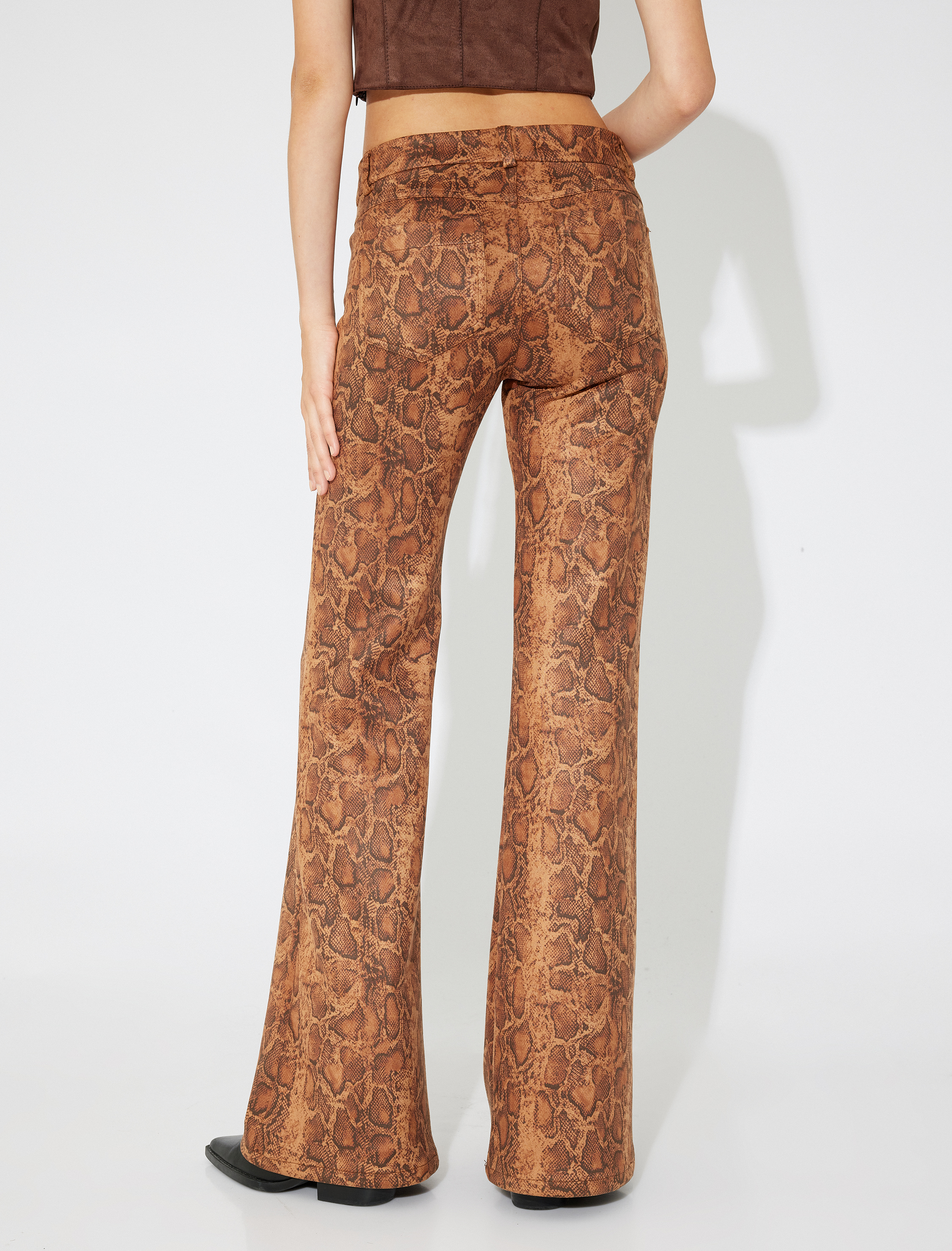   Düşük Bel Yılan Derisi Görünümlü İspanyol Paça Pantolon