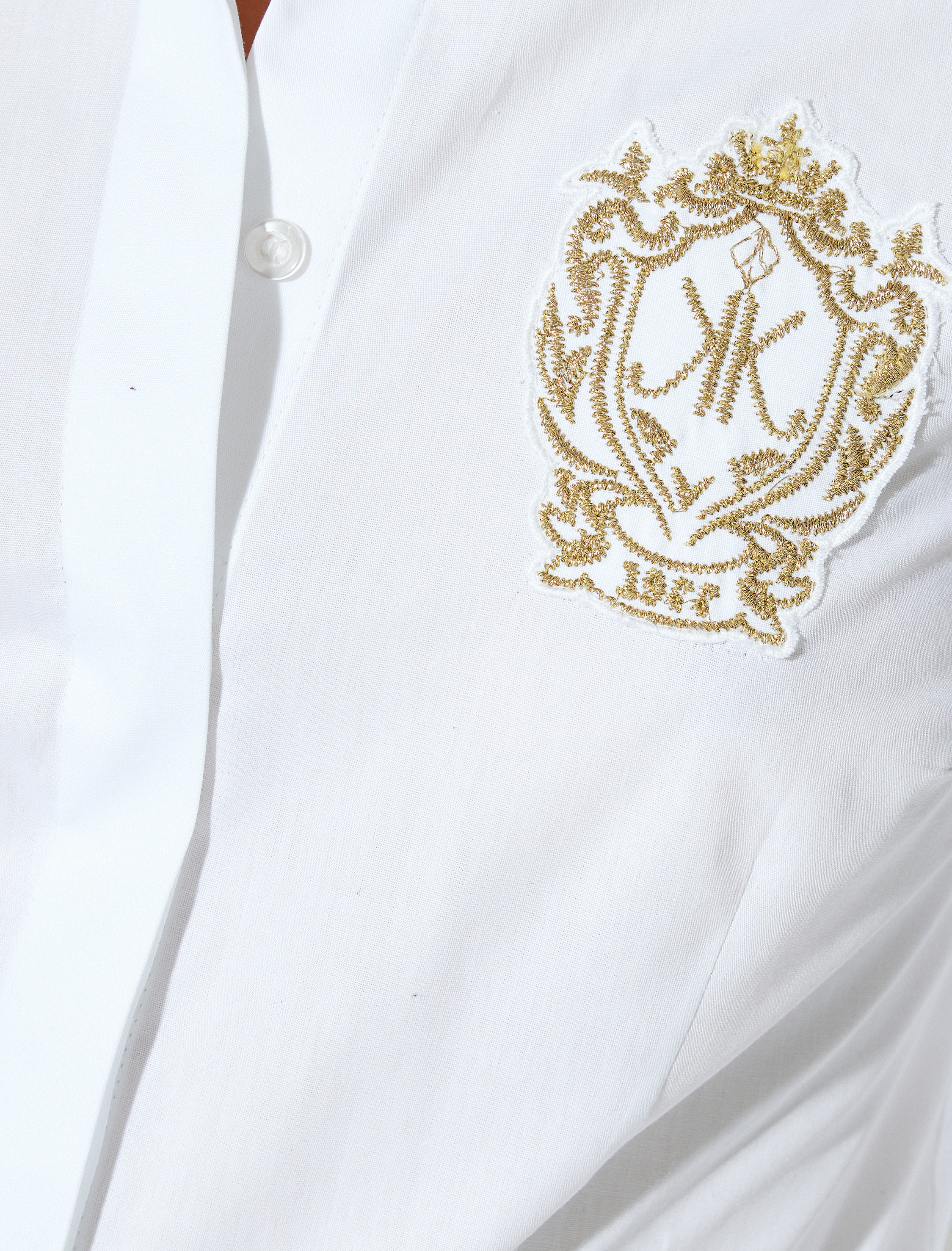   Uzun Kollu Gömlek Manşetleri Geniş İşleme Detaylı