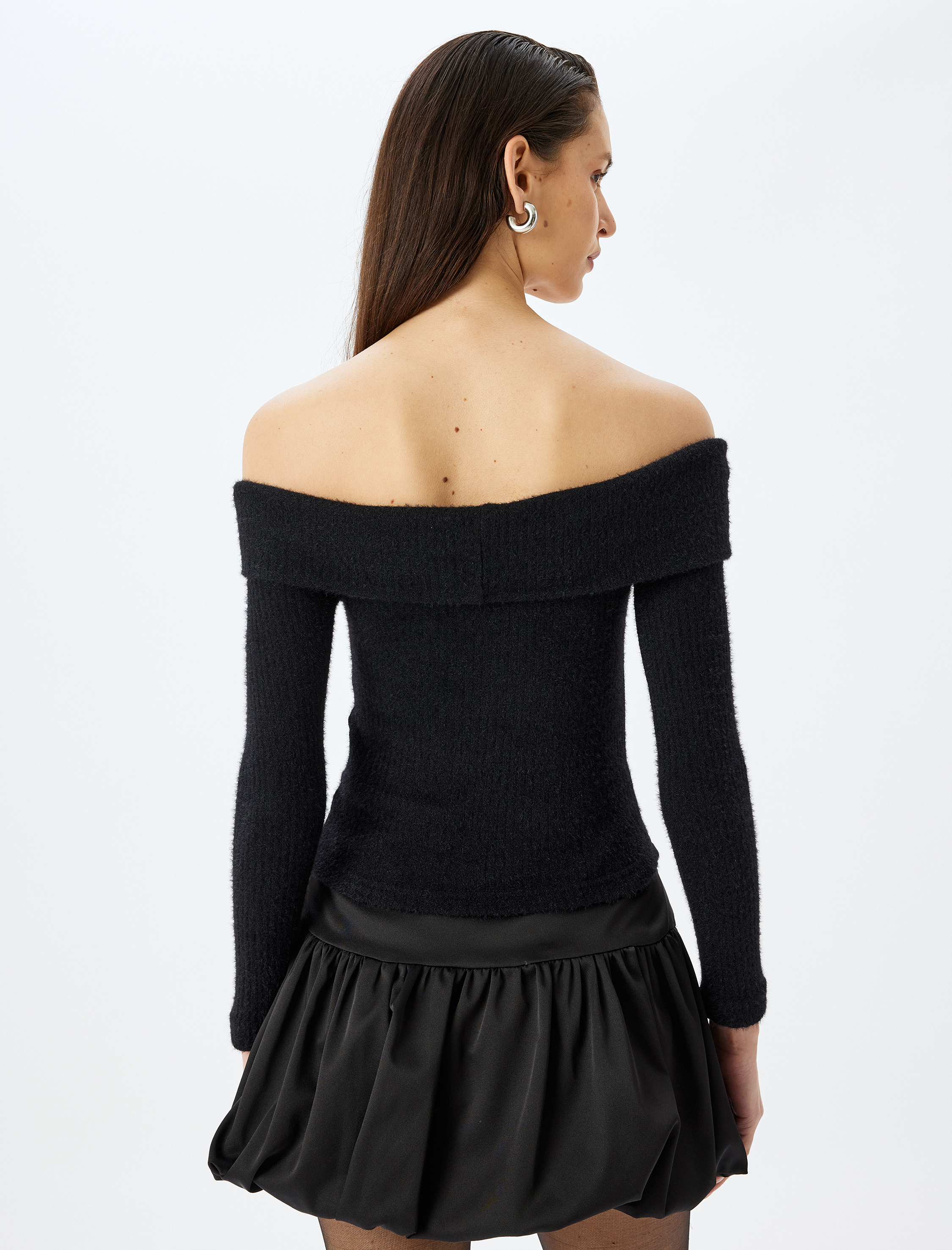   Slim Fit Uzun Kollu Omzu Açık Peluş Kazak