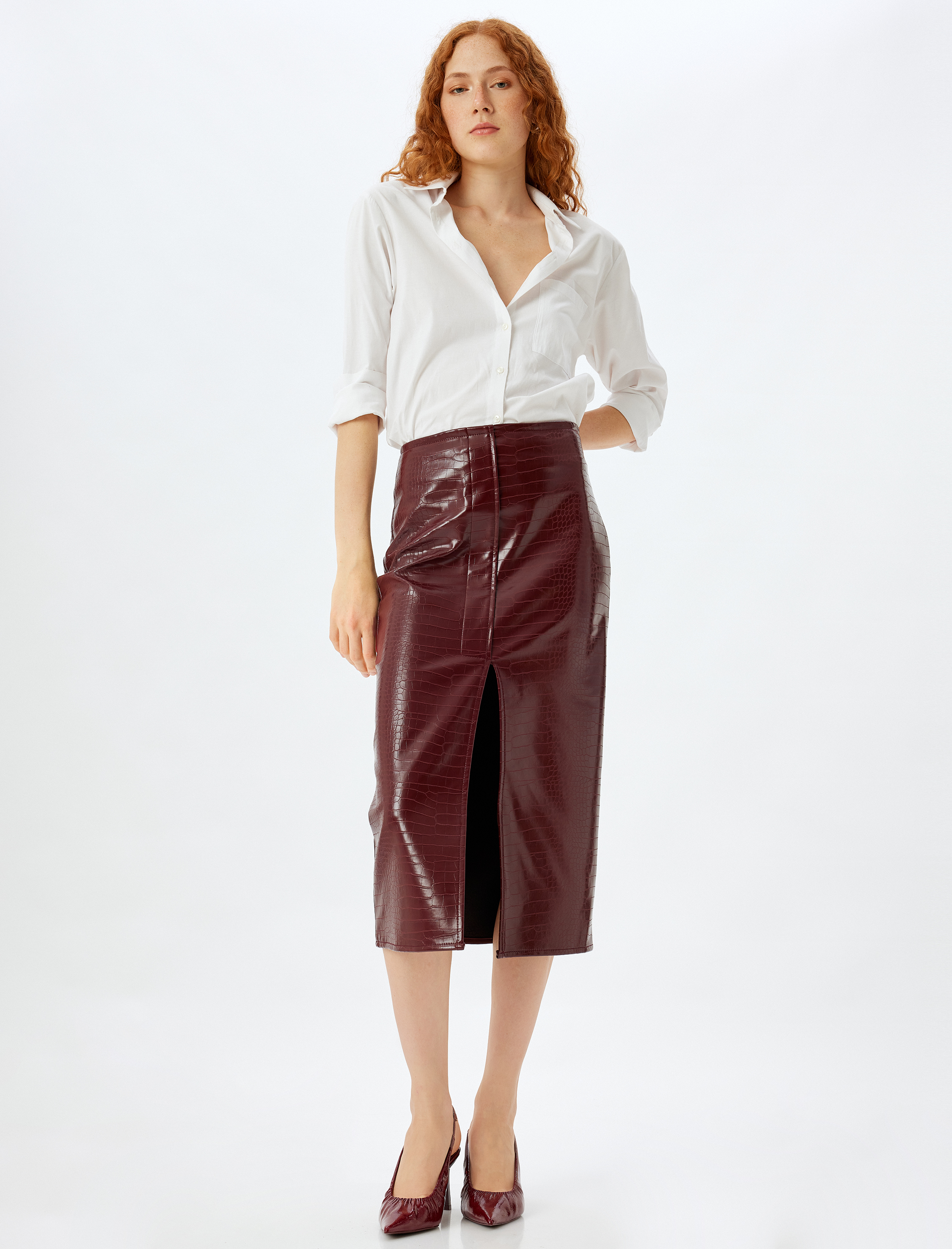   Midi Boy Önden Yırtmaç Detaylı Standart Bel Parlak Suni Deri Kalem Etek