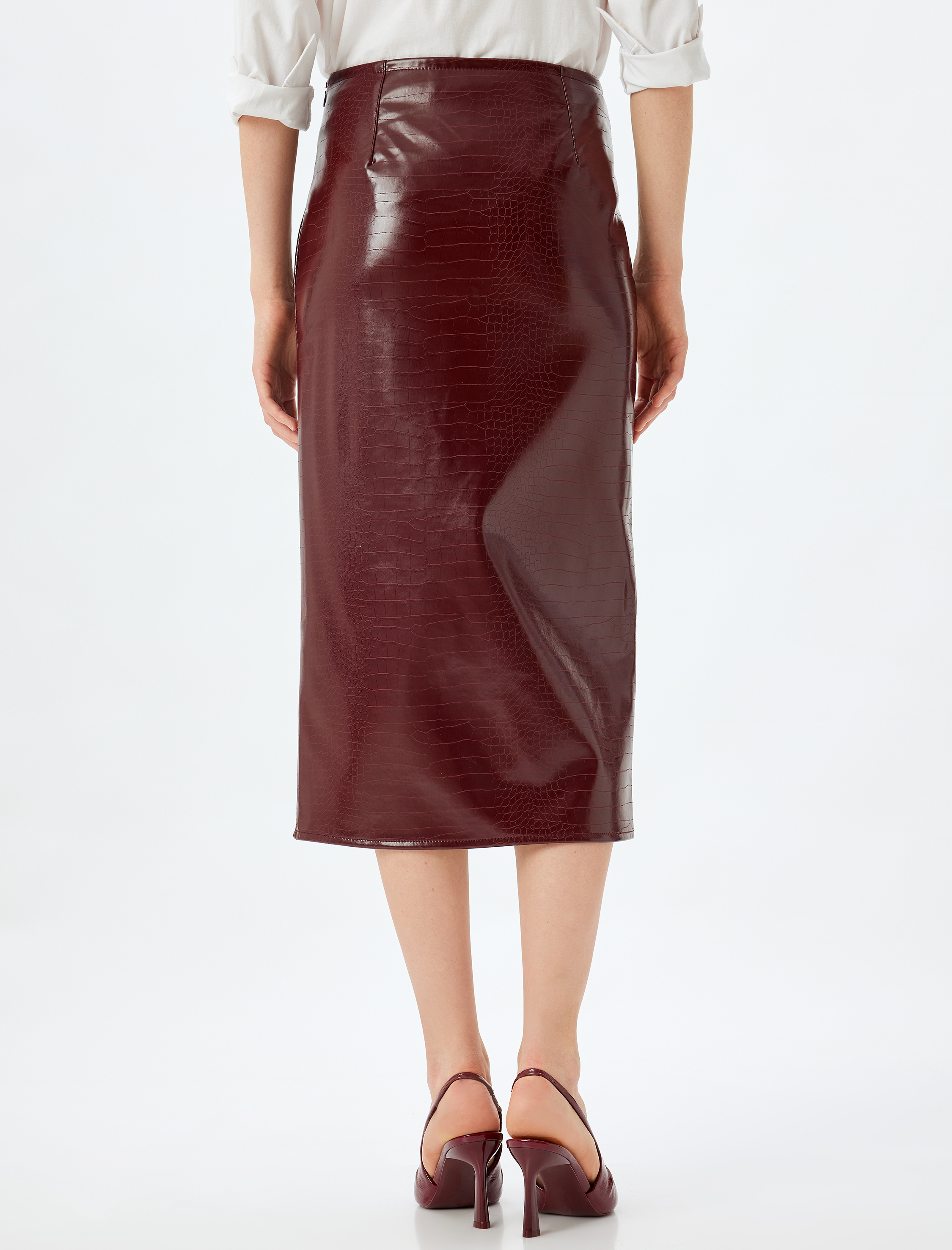   Midi Boy Önden Yırtmaç Detaylı Standart Bel Parlak Suni Deri Kalem Etek