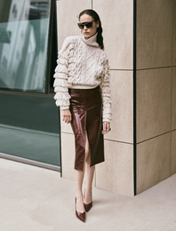 Midi Boy Önden Yırtmaç Detaylı Standart Bel Parlak Suni Deri Kalem Etek